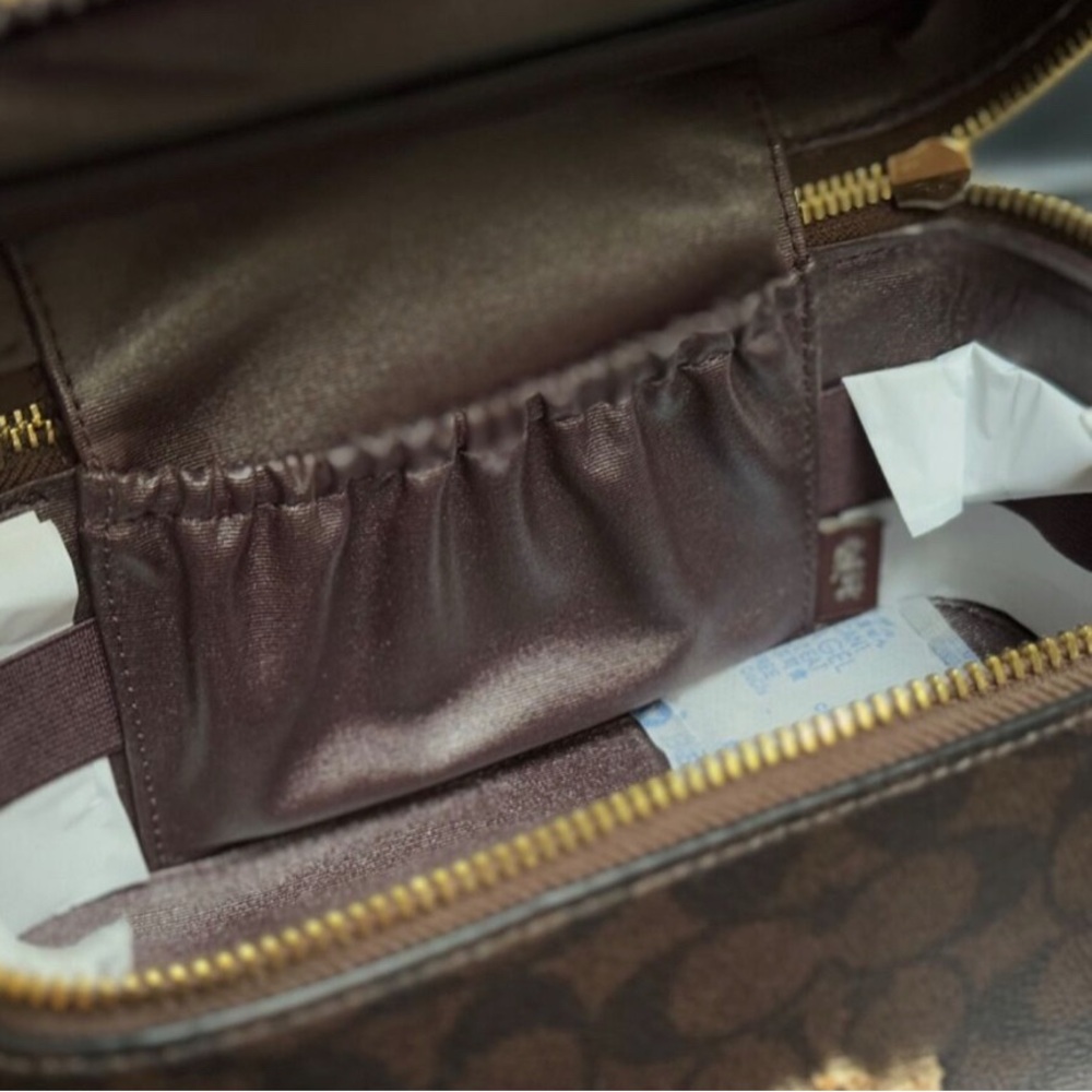 NWT Coach Cosmetic Case In Signature Canvas CW728 Walnut/ Black - Picture 11 of 11